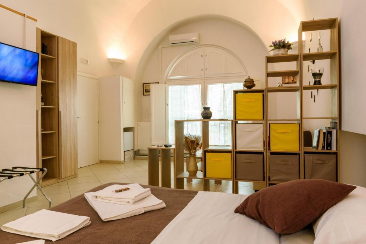 Couette-café Sarracino Relais 2*